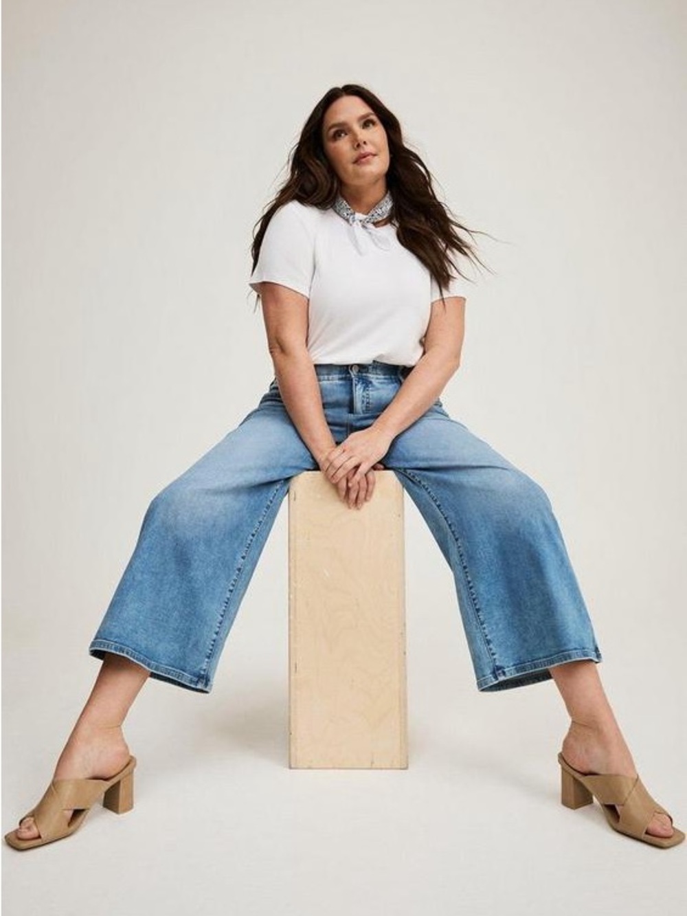 TORRID Light Blue Bombshell High Rise Wide-Leg Ankle Crop Jeans